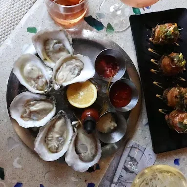 Hh oyster society